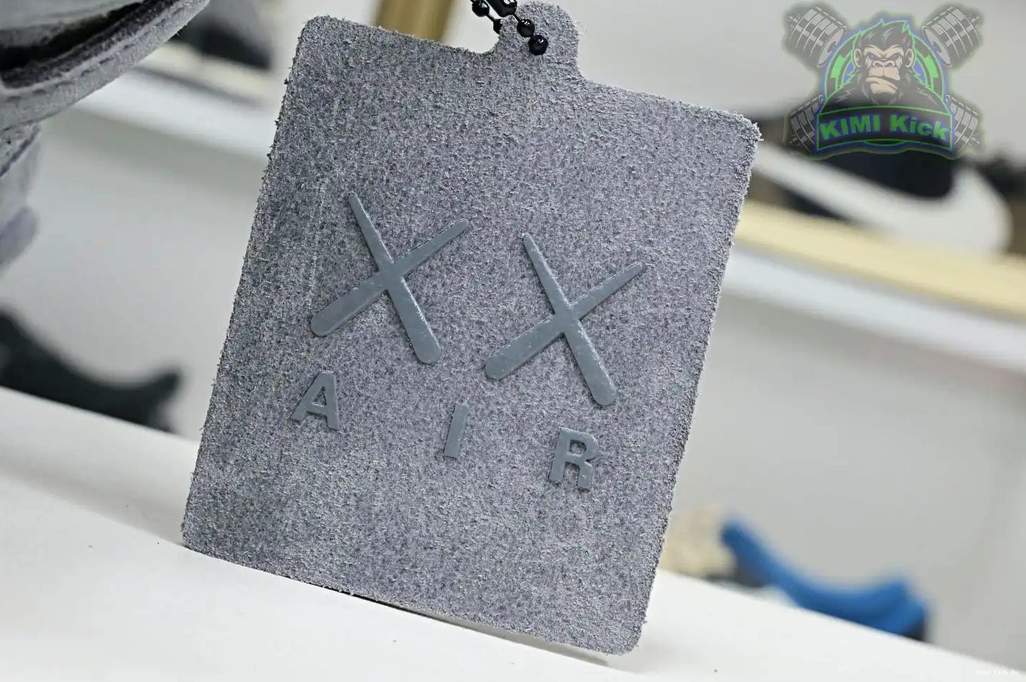 Kimikick retro Jordan kaws Air Jordan 4 0820